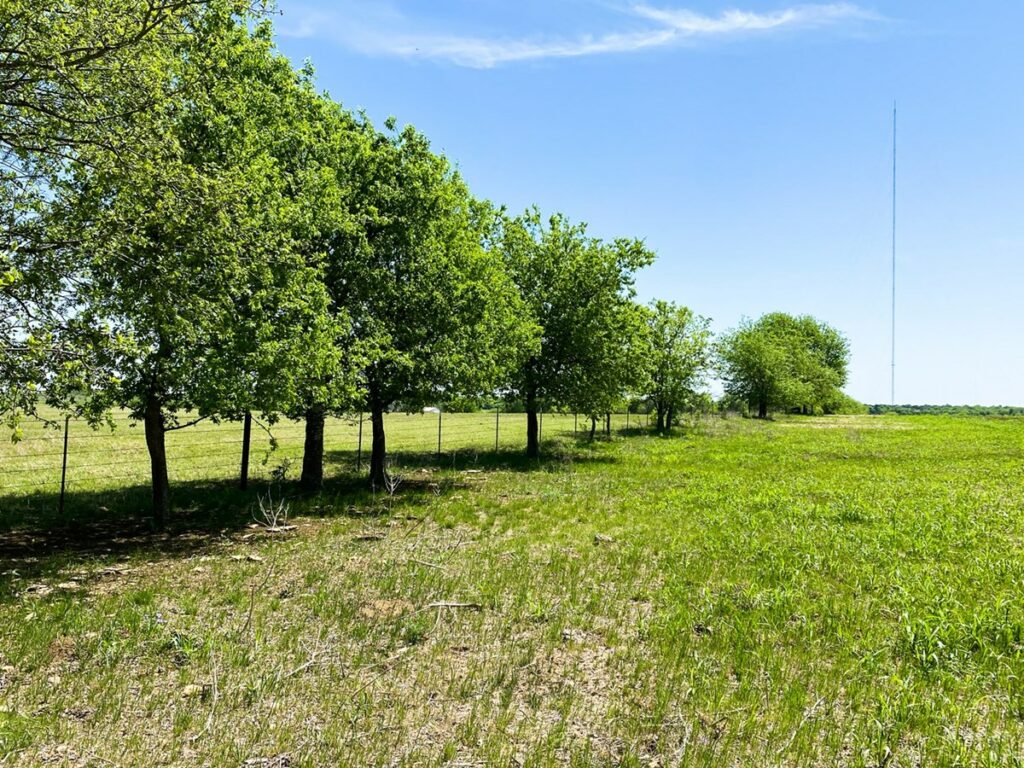 Property photo for land for sale in McLennan County Texas