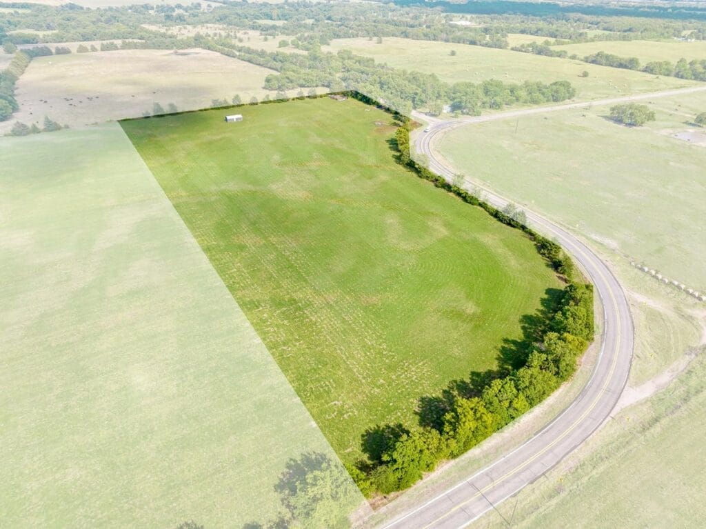 Property photo for land for sale in Lamar County Texas