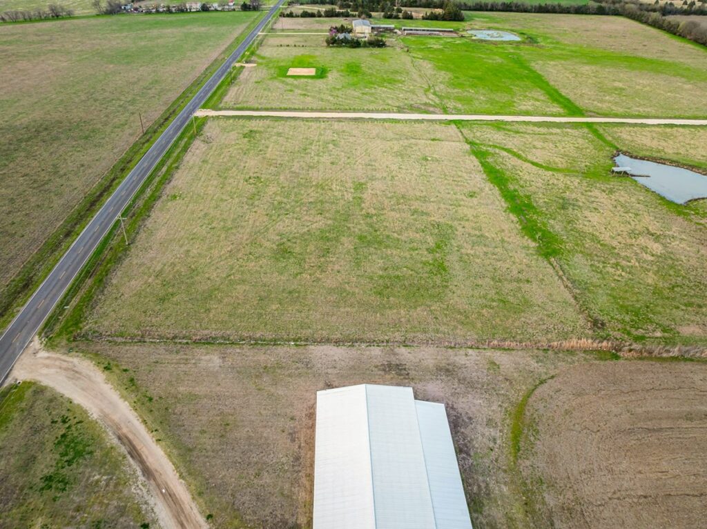 Property photo for land for sale in Lamar County Texas