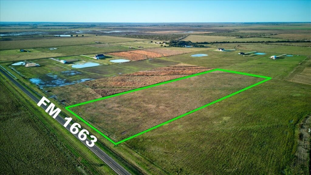 Property photo for land for sale in Chambers County Texas