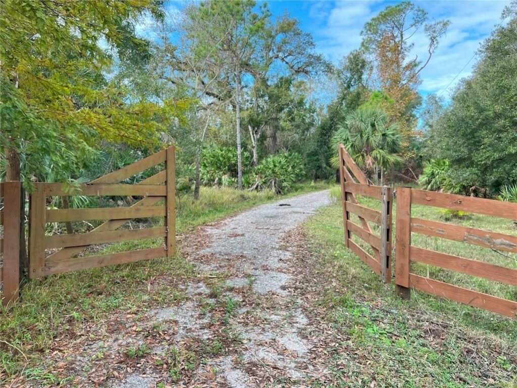 Property photo for land for sale in DeSoto County Florida