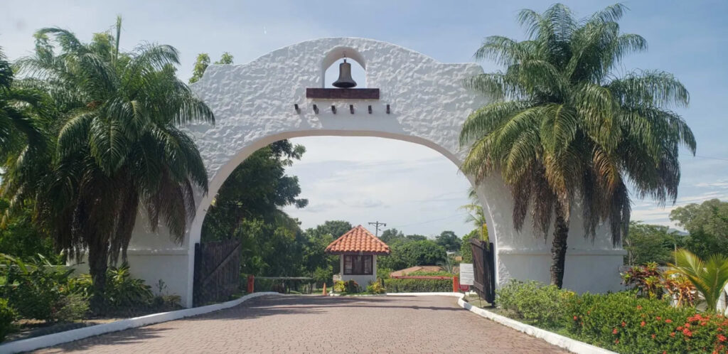 Property photo for land for sale in County Panama