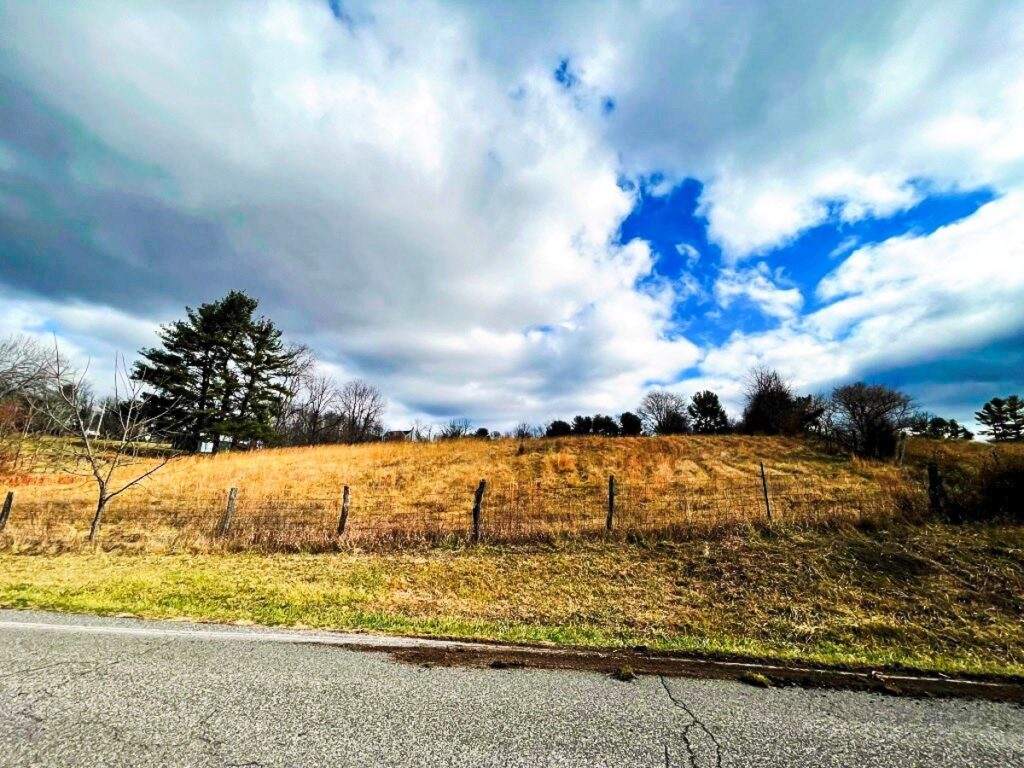 Property photo for land for sale in Wythe County Virginia