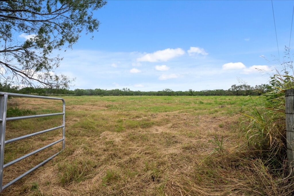 Property photo for land for sale in Atascosa County Texas