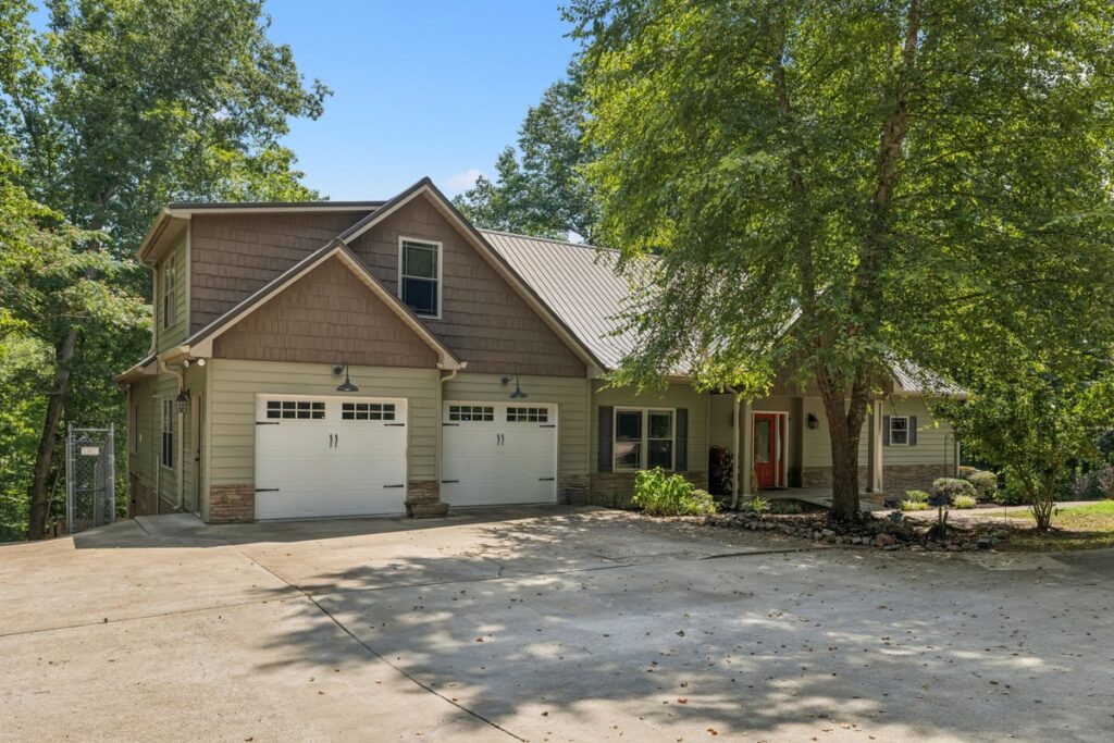 Property photo for land for sale in Lewis County Tennessee