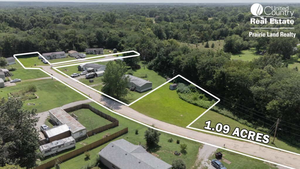 Property photo for land for sale in Pettis County Missouri