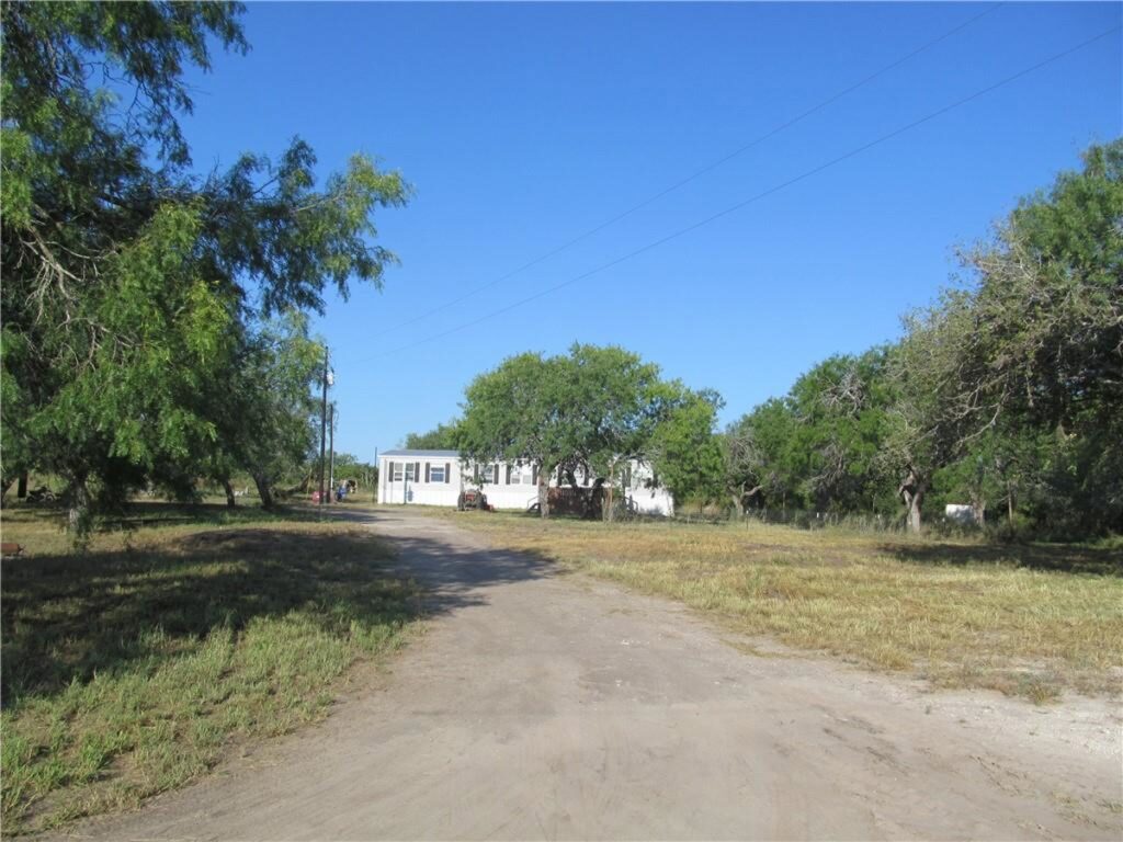 Property photo for land for sale in Live Oak County Texas
