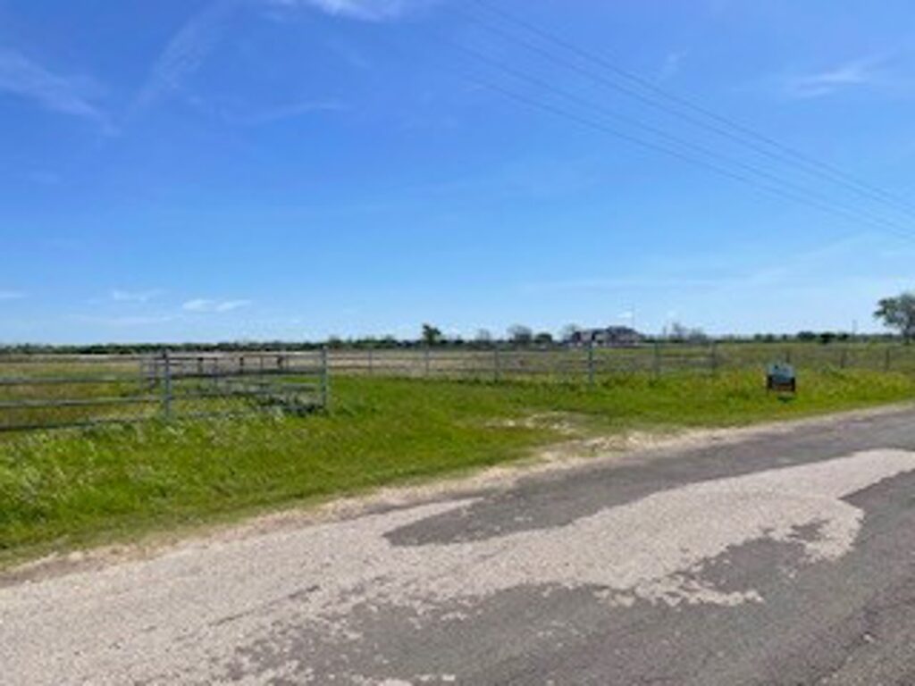Property photo for land for sale in Navarro County Texas