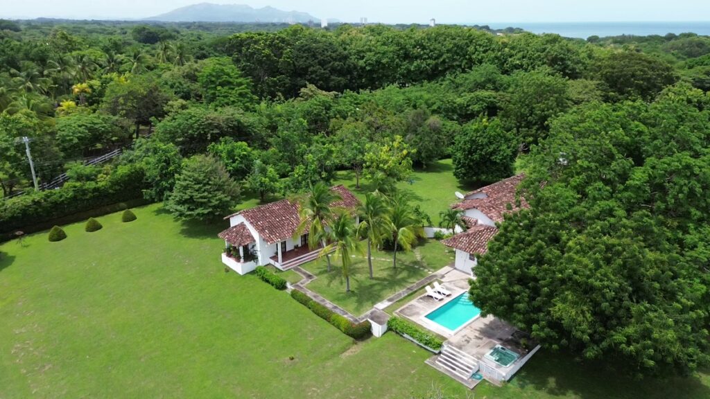 Property photo for land for sale in County Panama