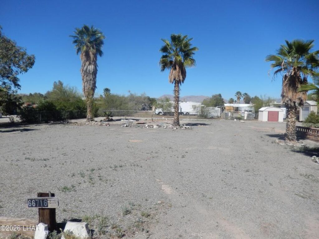 Property photo for land for sale in La Paz County Arizona