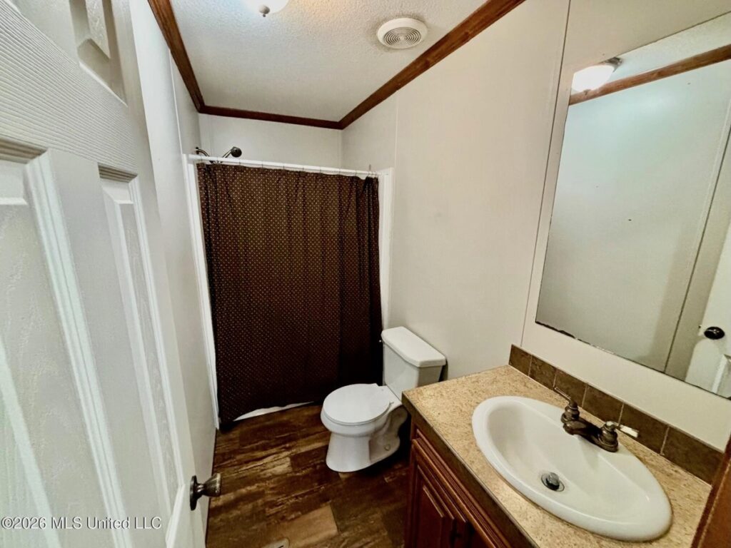 0dfbc919-45ef-411a-abec-dec46cf70198.jpg