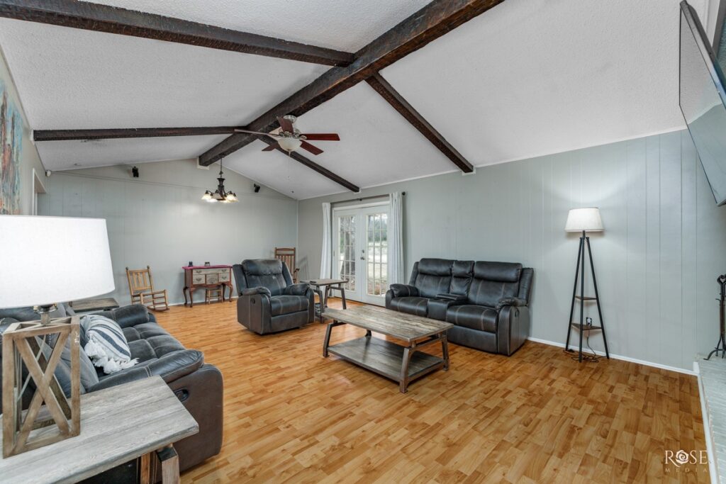 2a80526a-fe0b-4c06-83d6-b27a87006945.jpg