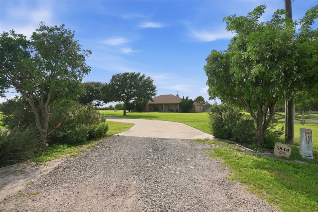 Property photo for land for sale in Nueces County Texas