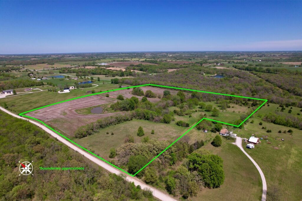 Property photo for land for sale in Caldwell County Missouri