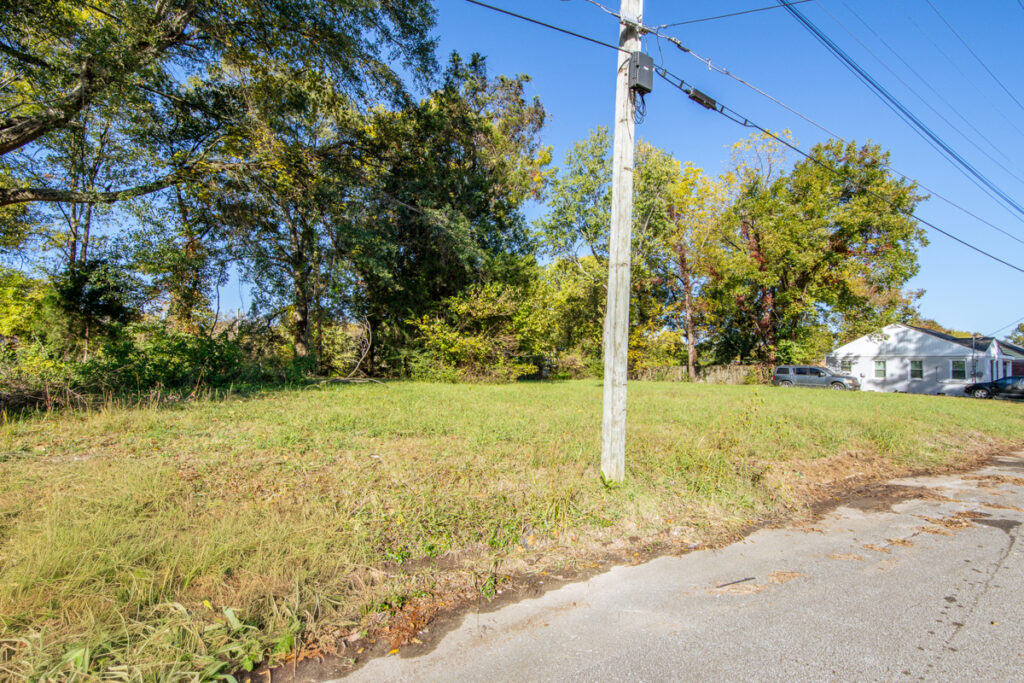 Property photo for land for sale in Madison County Tennessee