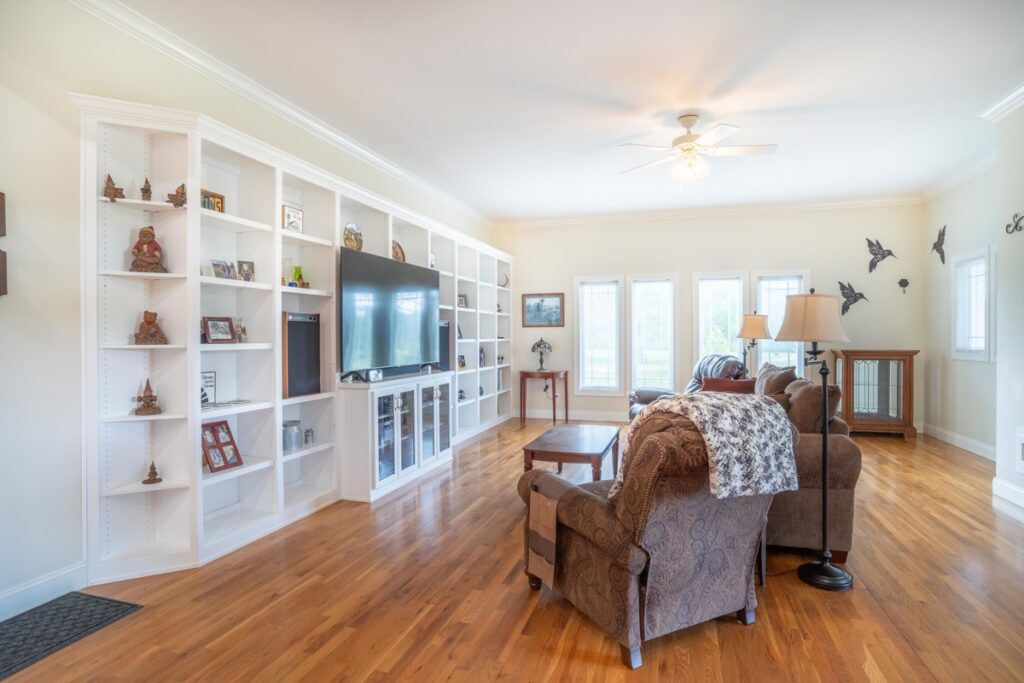 a9be7483-c2a6-412f-8297-afed26b8b445.jpg