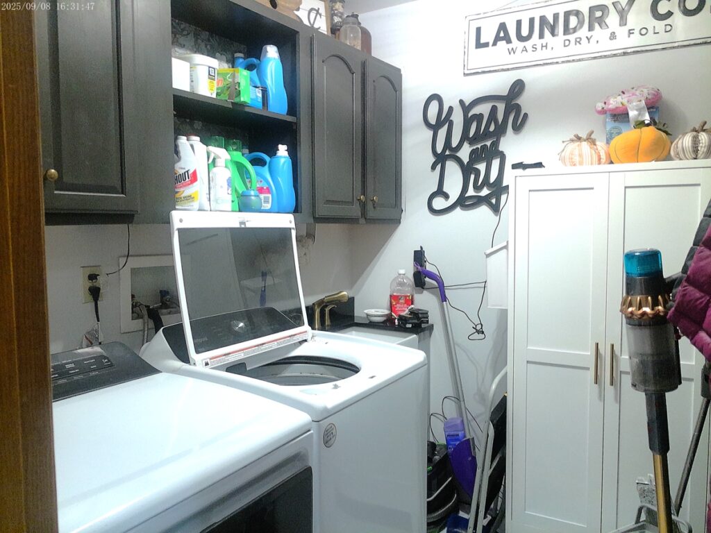ad0379f5-ca50-47f6-a1f7-8829bb557d15.jpg