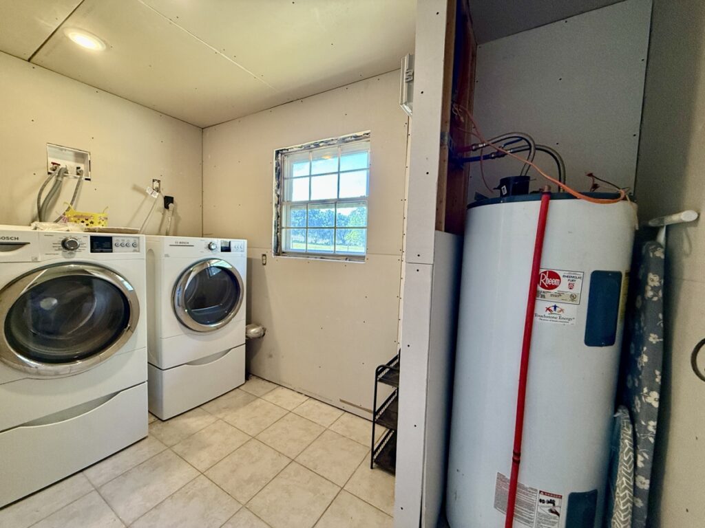 ad800cf7-dd1b-4ee6-9ec7-9955ca6ad67f.jpg