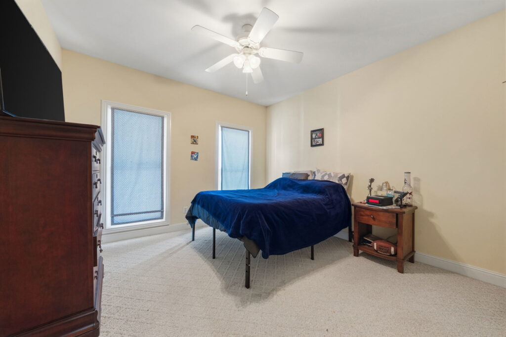 c3cad75a-f4f7-48bd-98e8-24070d148795.jpg