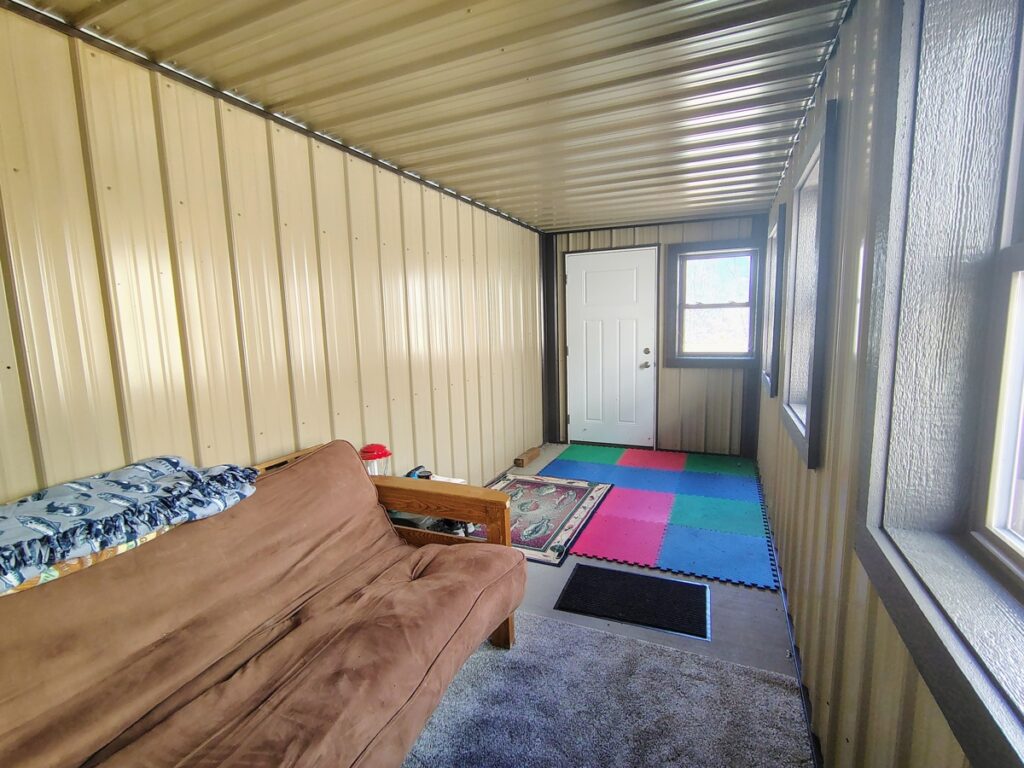 c74ab87c-ca88-46a2-8924-5fbc85f31ac8.jpg