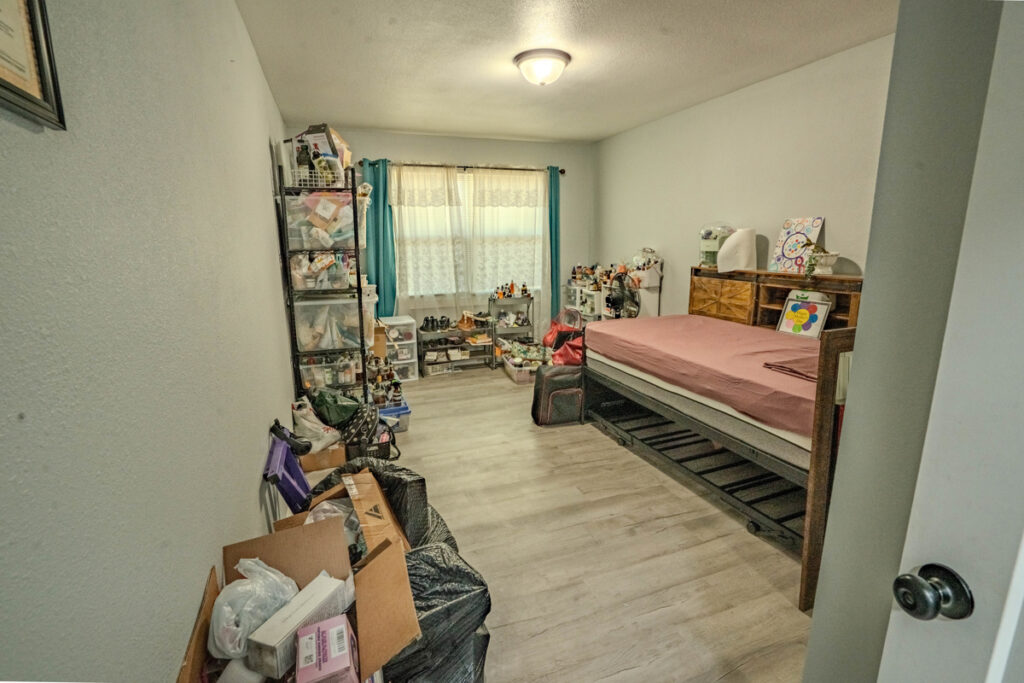 d9357cec-f1e4-4755-af75-ef7bc9f6cd4e.jpg