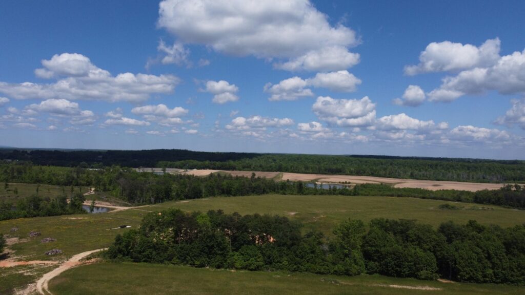 ef020b8d-1046-4041-9cf5-7c167f329c4d.jpg