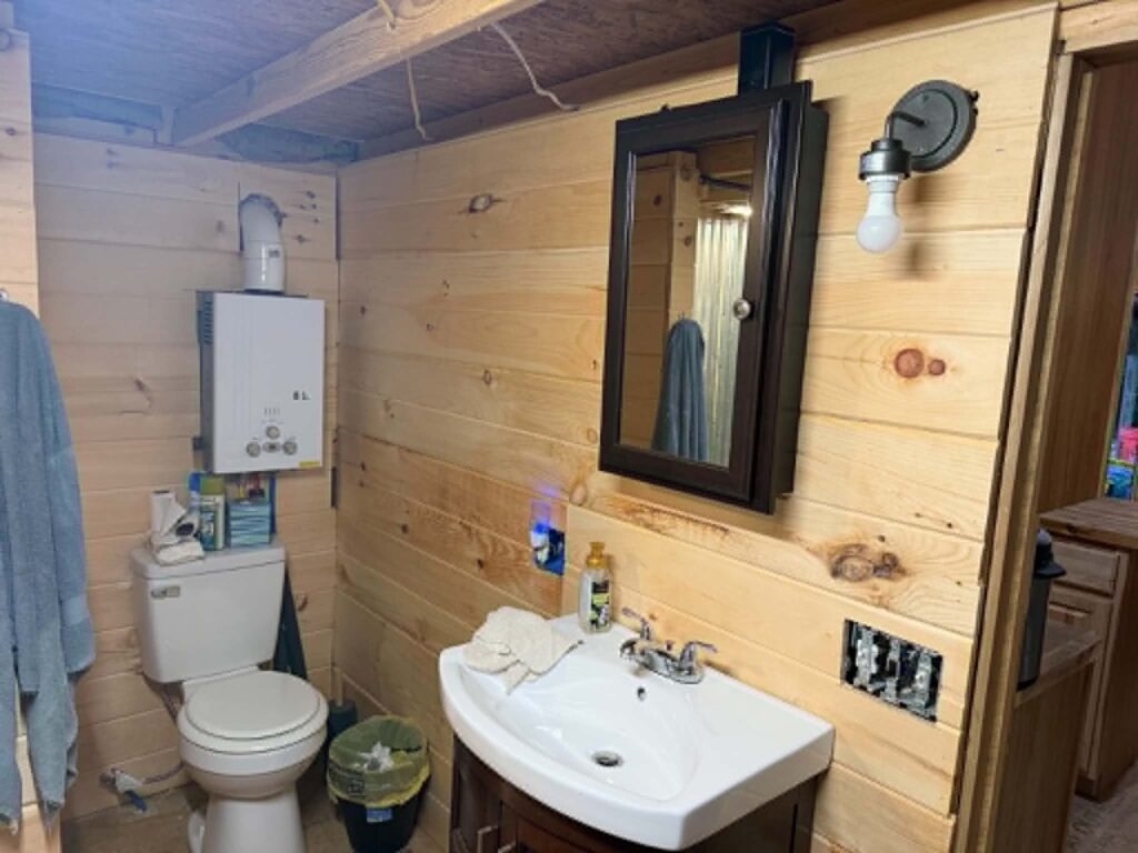 01a44d1d-ca4c-49a4-a838-6ea72d1bdb38.jpg