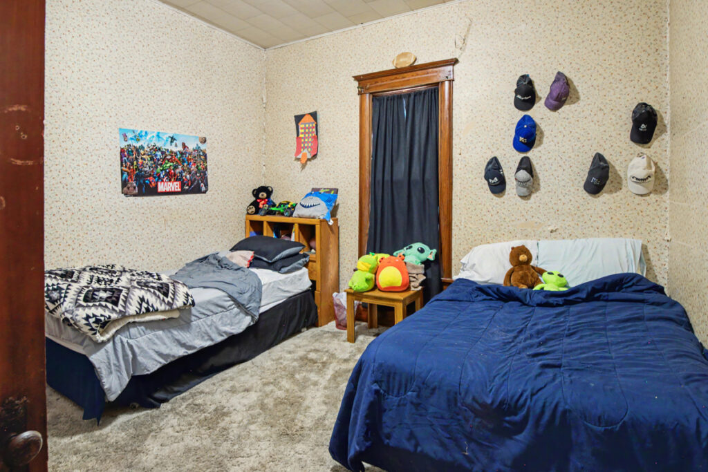 06fad040-6262-49c9-a03f-53253dd42ce6.jpg