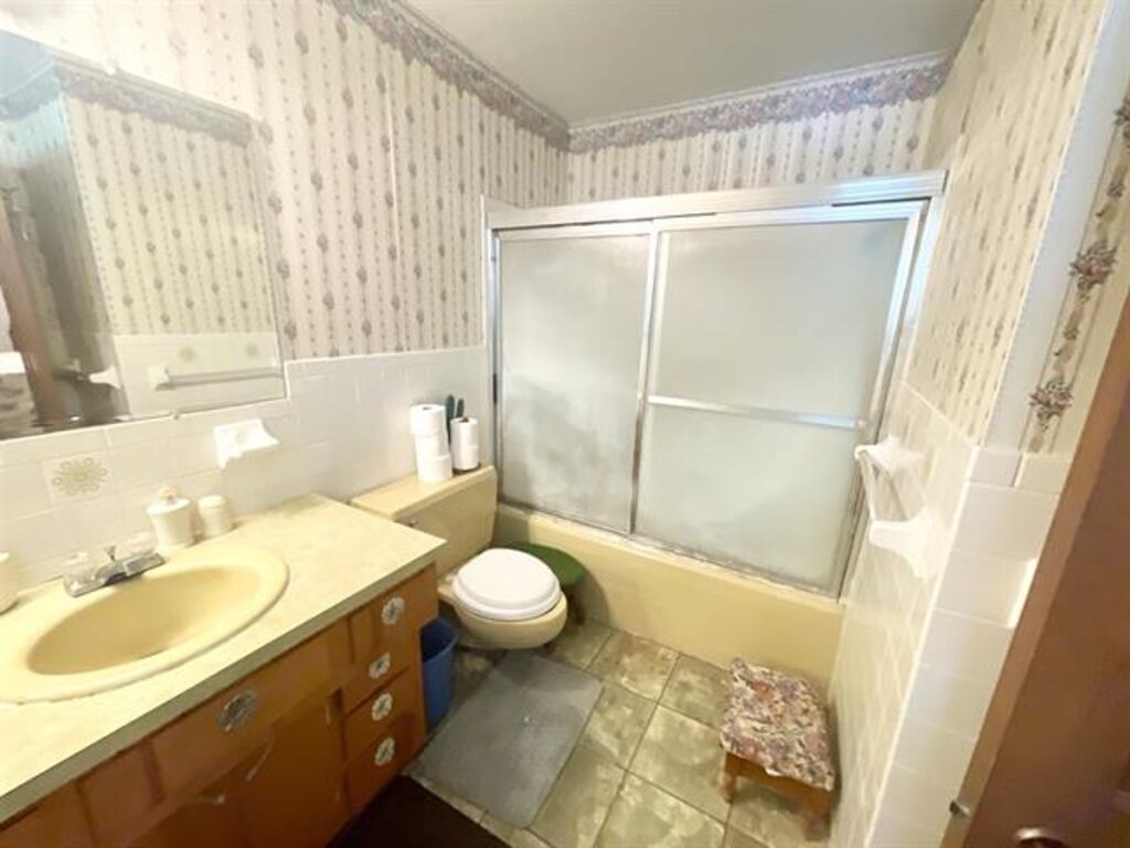 e9a1e6f4-de53-4bf8-af7e-c75208e5a6fd.jpg