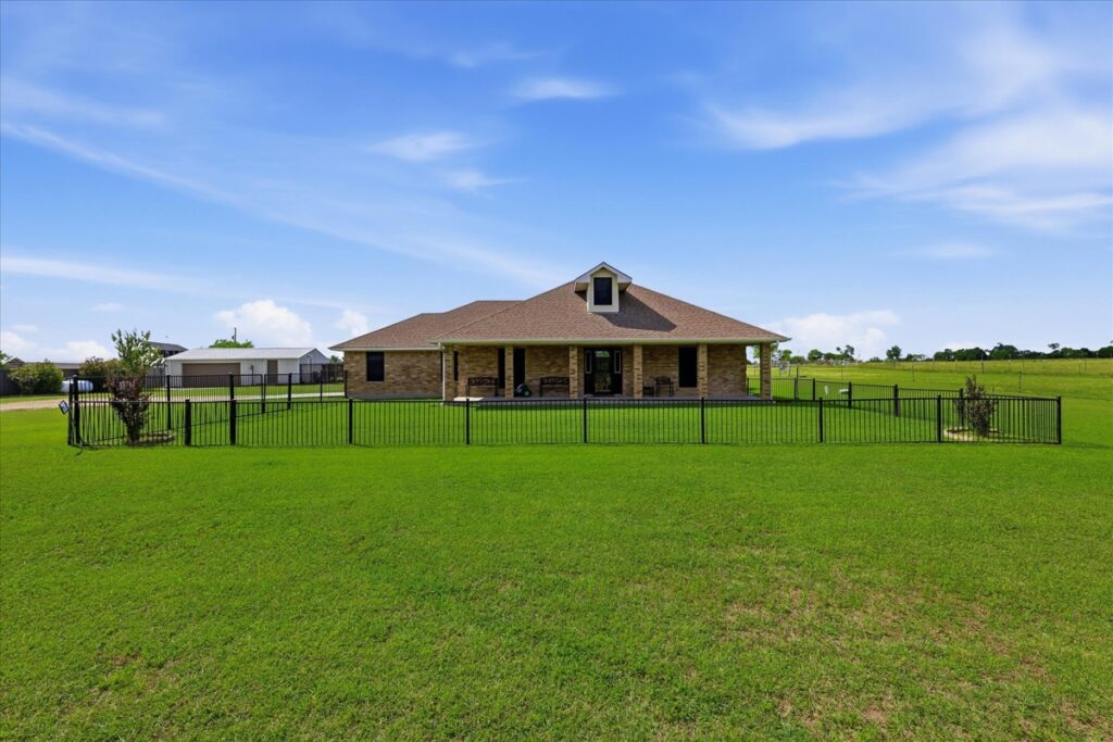 Property photo for land for sale in Kaufman County Texas