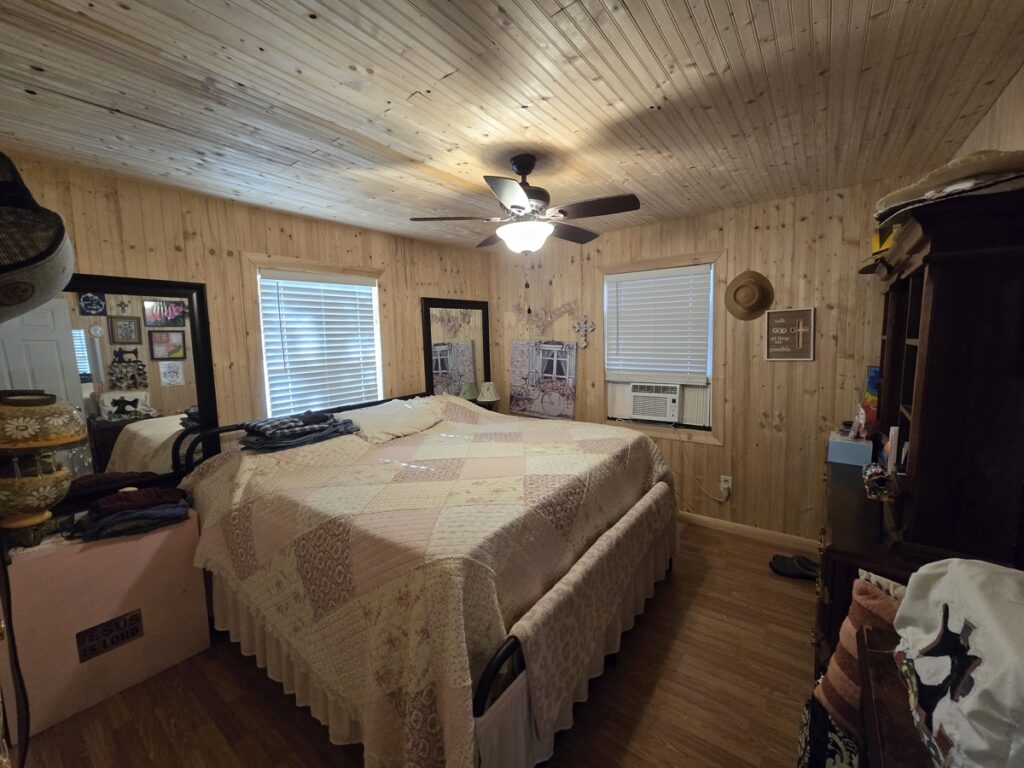 54108e39-935d-4fc6-8235-6d7c1d9b1787.jpg