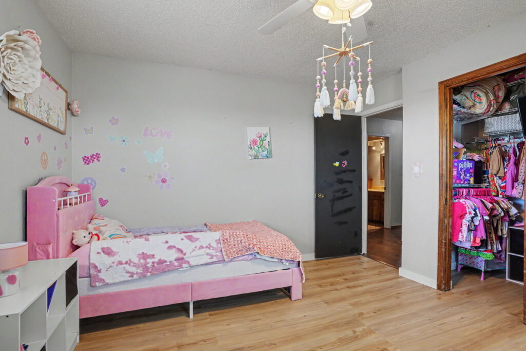 87d45dd9-ceca-4285-bd35-8179bc64bb77.jpg