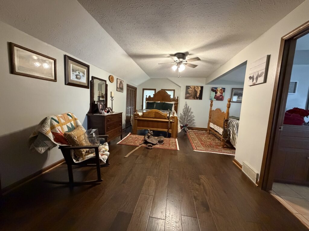 f6927146-051d-4930-9f71-5a0a8f3ce688.jpg