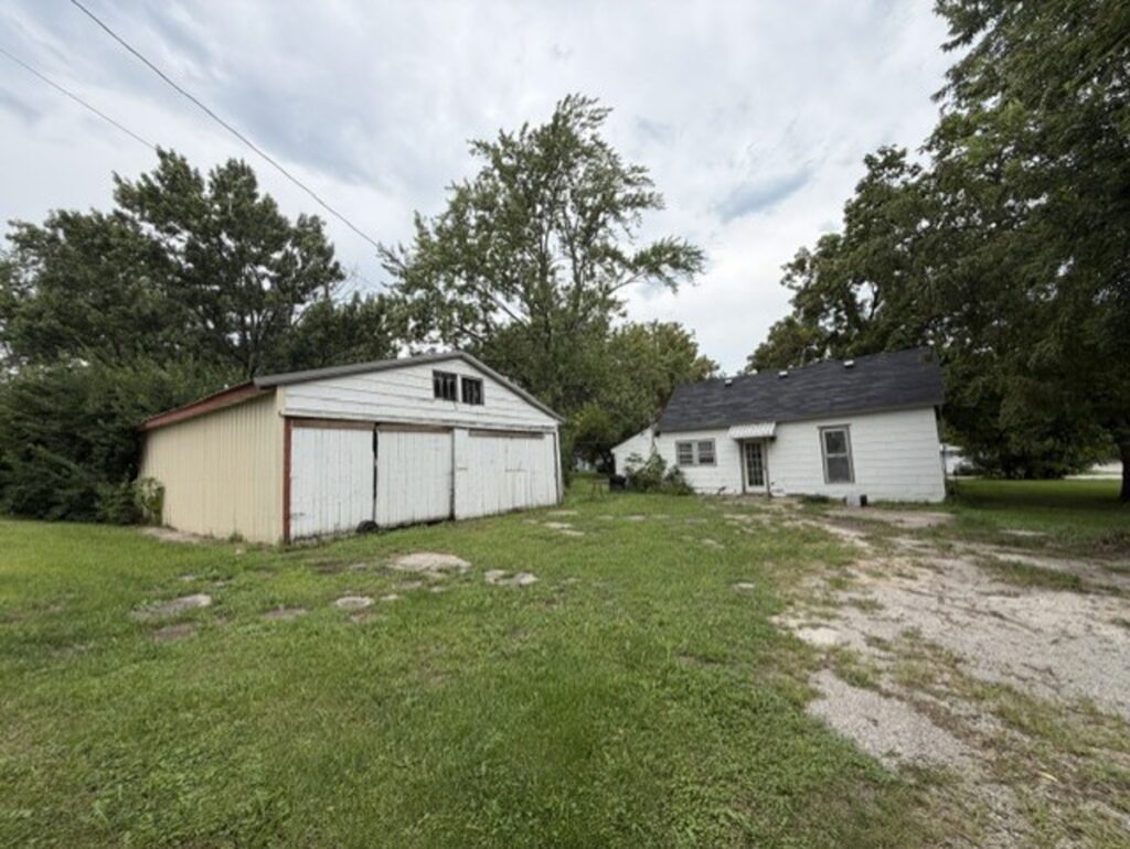 Property photo for land for sale in Clinton County Missouri