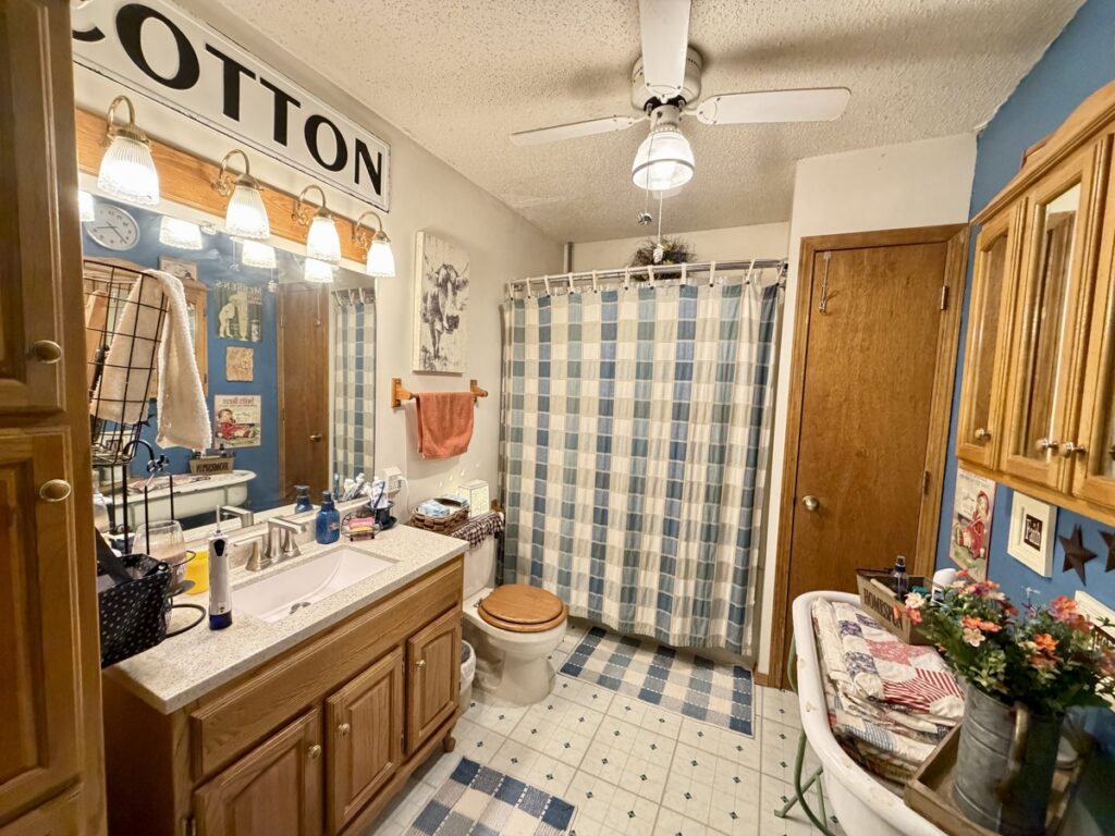 2ce2f9d8-51b6-4aaf-b563-57c31a09a900.jpg