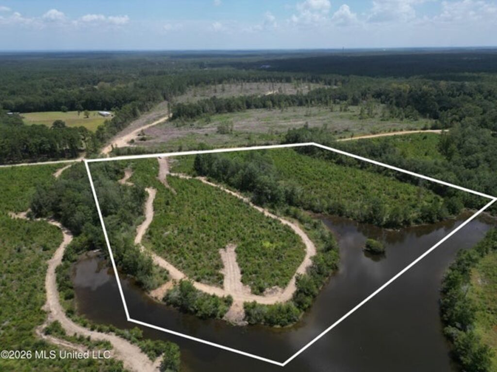 Property photo for land for sale in Jackson County Mississippi