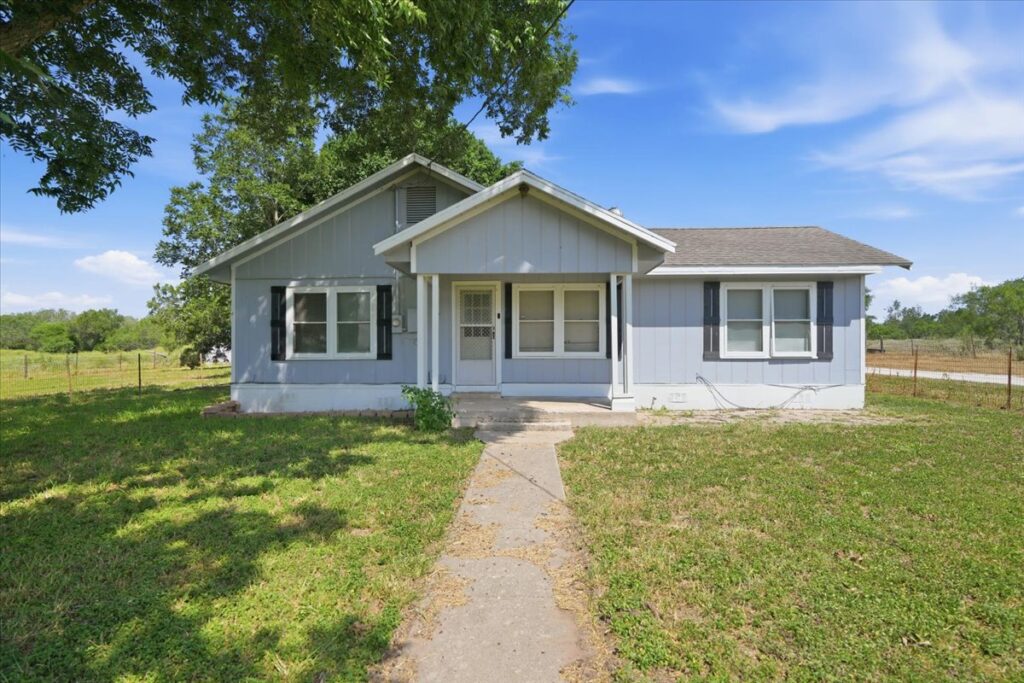 Property photo for land for sale in Live Oak County Texas