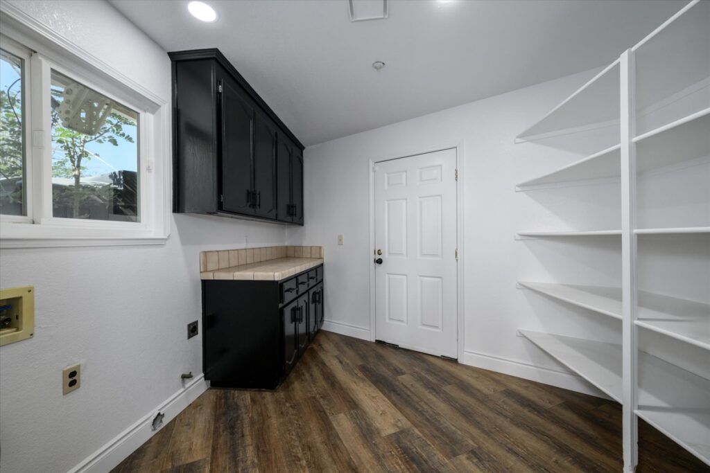 4f159886-fa15-41ed-88ca-9b6cdfe7dc86.jpg