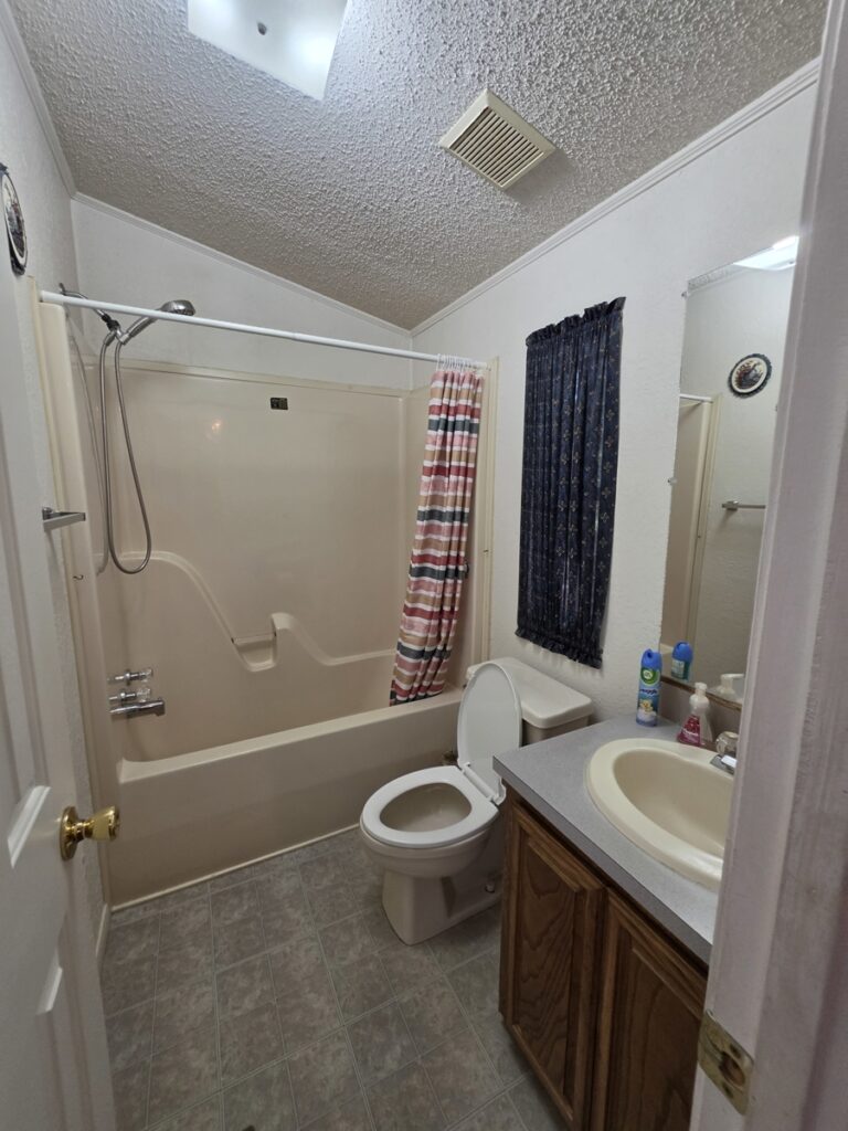 524abcec-3ec4-4bf8-9653-7afe436151f5.jpg