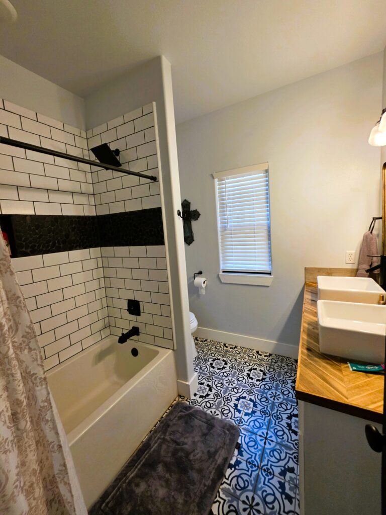 6ce651f0-ea2e-4cf9-9ddc-7faa29ca51c5.jpg