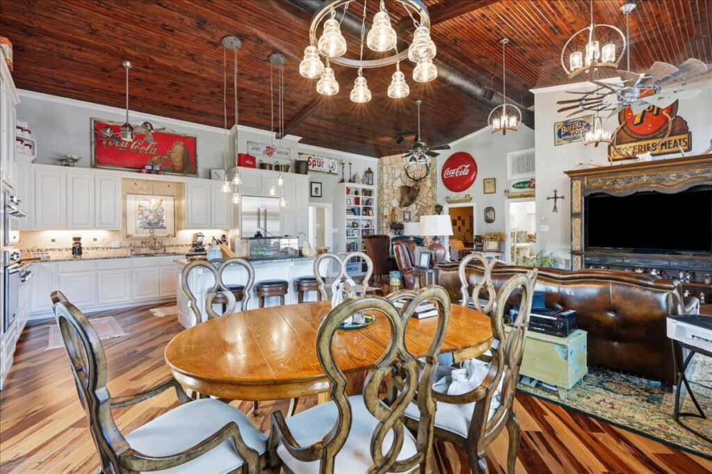 85efea73-c532-4752-a048-94393c26100d.jpg