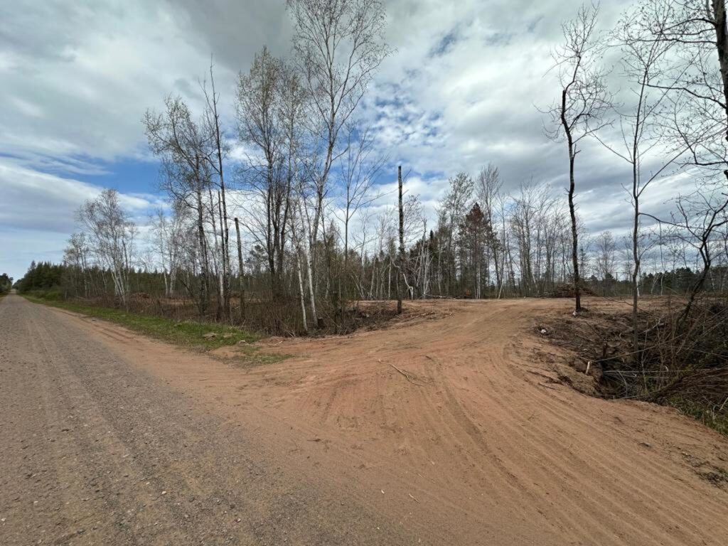 Property photo for land for sale in Pine County Minnesota