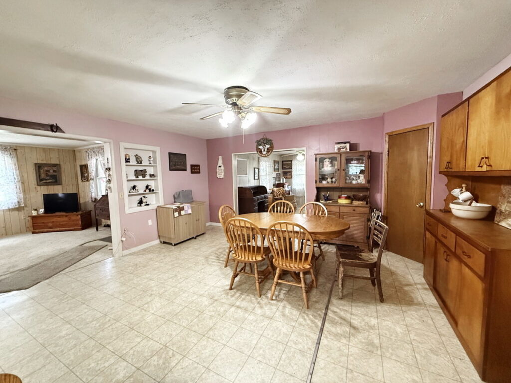 8ede4847-b77a-4740-821a-933d324ec024.jpg