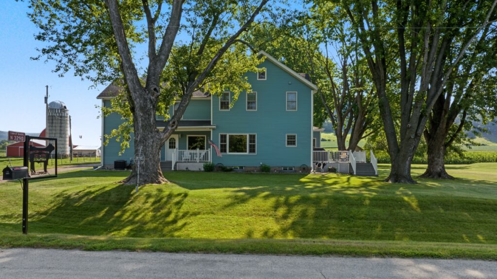 Property photo for land for sale in La Crosse County Wisconsin