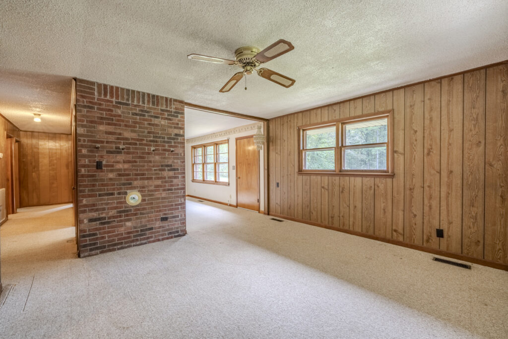 d8858bf9-2200-4a9a-91ed-b20472f4b338.jpg
