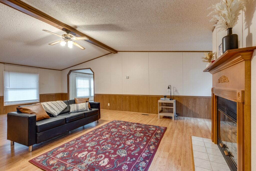 10123dab-230a-46d9-a6e8-9299eb5a6b9b.jpg
