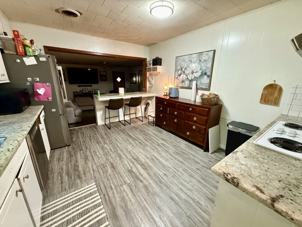 3ab323b1-5ed9-484f-8ac2-5f3432e8c19d.jpg