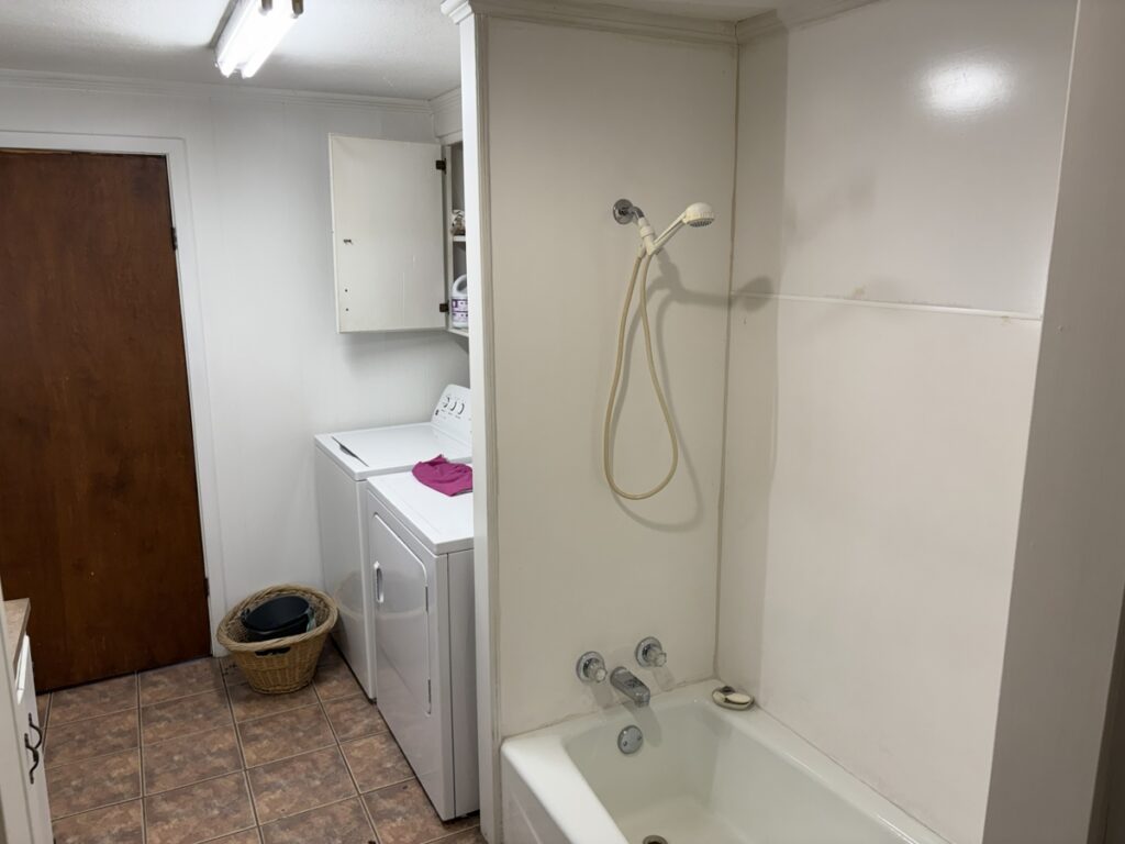7e1deb15-3733-49bc-93d5-7a4076cf8ca7.jpg