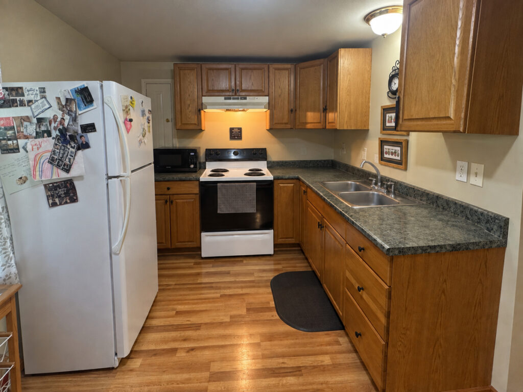 a761b309-f531-4e11-ade3-9f85606c1a40.jpg