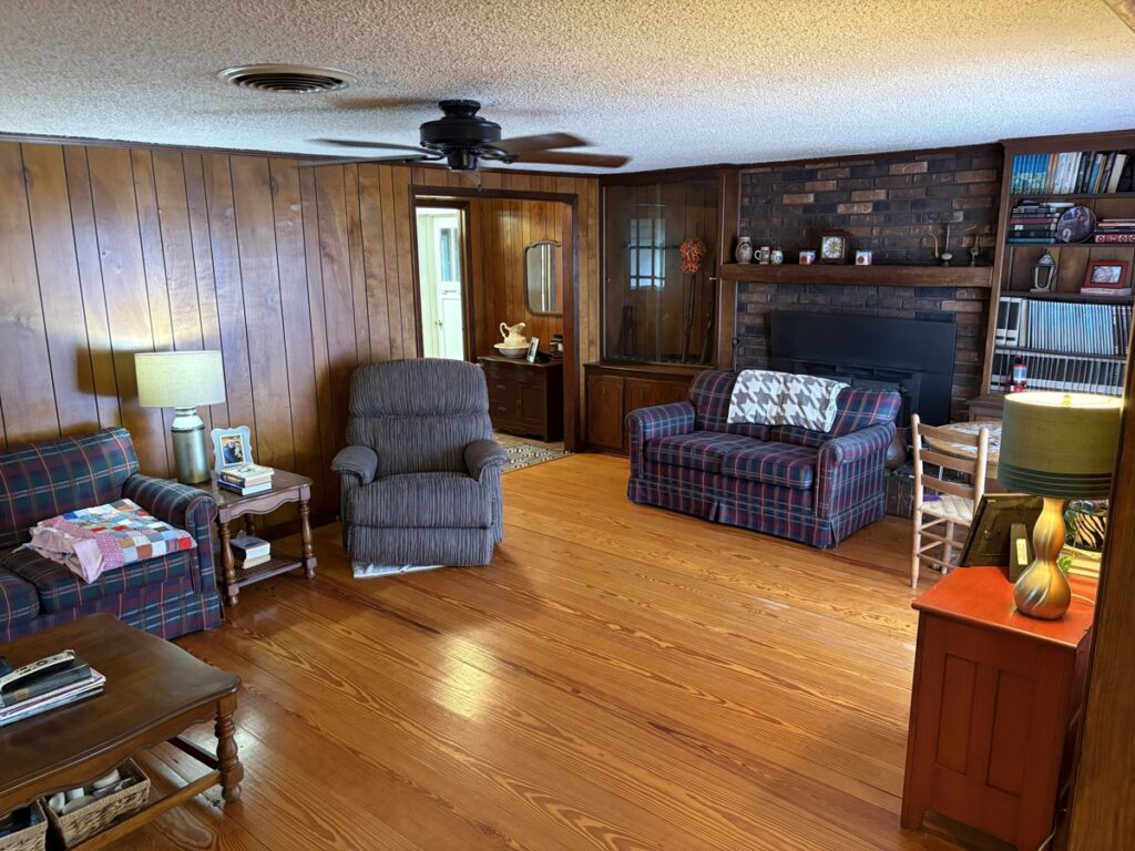 c41688b1-f99e-45d1-8aa7-c439275edb10.jpg